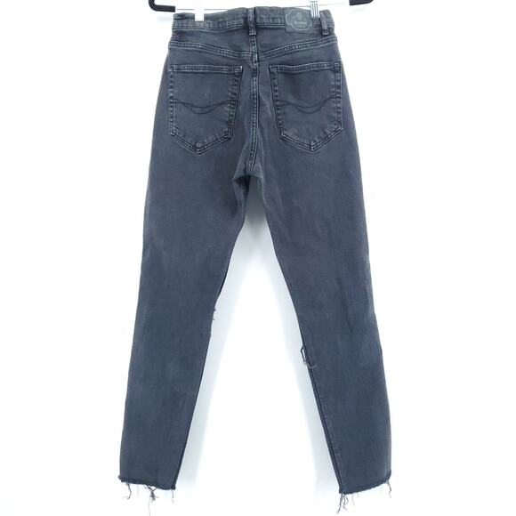 Pull & Bear Womens High Rise Black Destroyed Skinny Jean Raw Hemline 5 Pocket| 6 - Picture 7 of 11